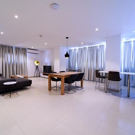 Suncity Hotel Apartment Accra Exterior photo
