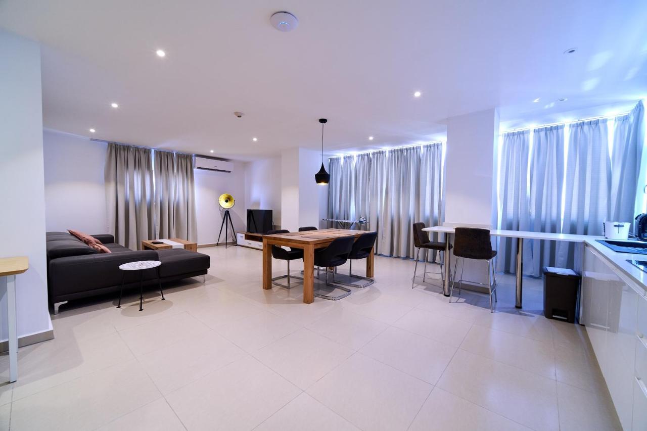 Suncity Hotel Apartment Accra Exterior photo